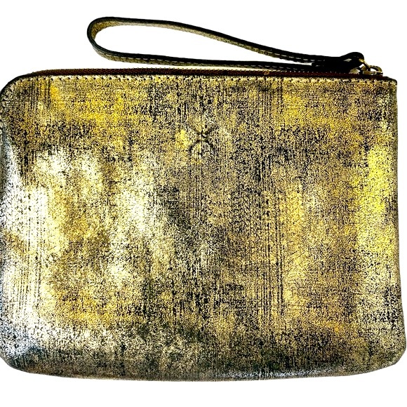 Patricia Nash Cassini Tooled Soft Gold Metallic Wristlet-Excellent Condition - Picture 3 of 13
